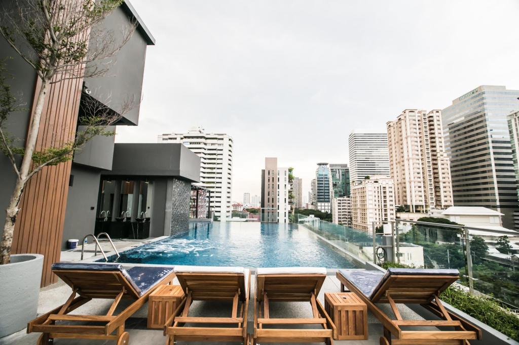 Bangkok Arte-Hotel-SHA-Plus exterior