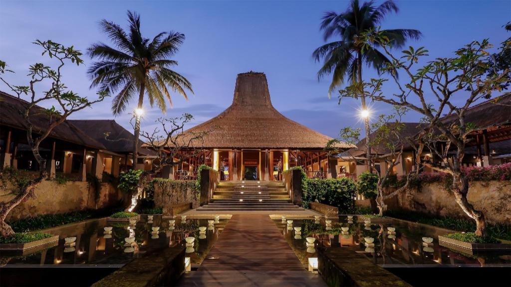 Bali Maya-Ubud-Resort-and-Spa exterior