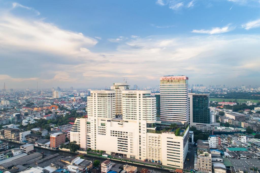 Bangkok Prince-Palace-Hotel-Bangkok-SHA-Plus exterior