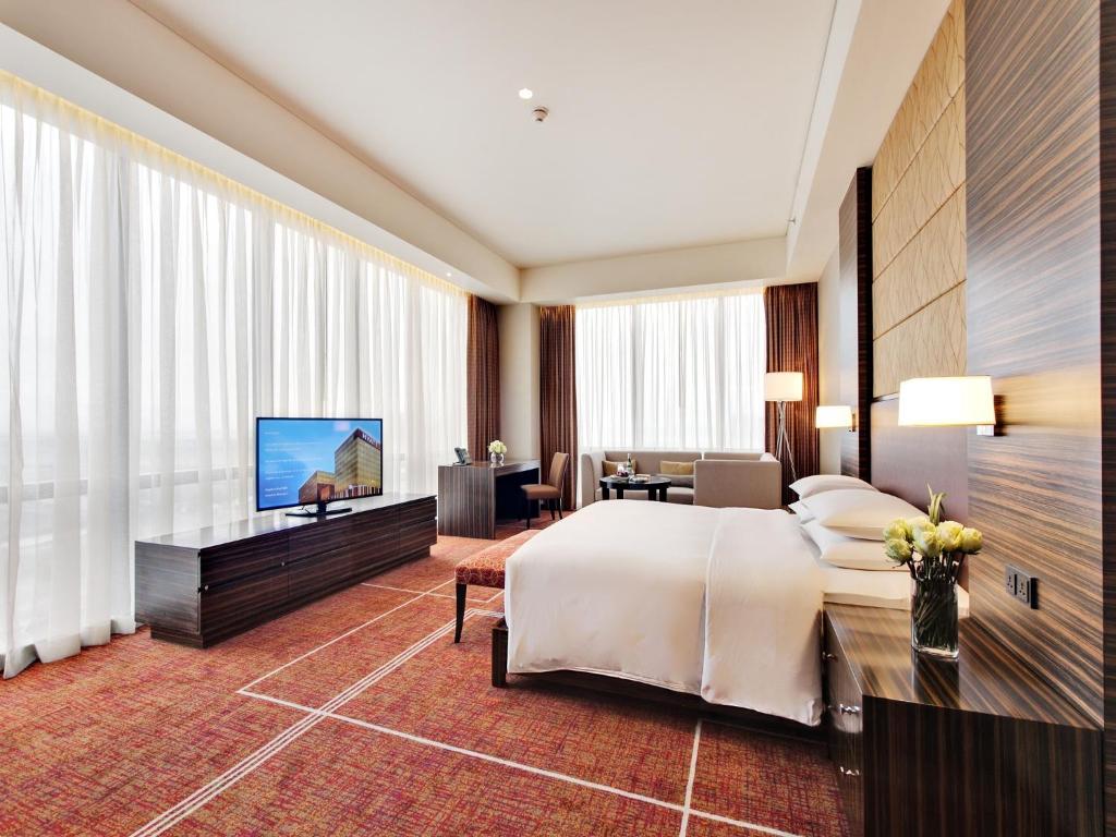 Manila Hyatt-Regency-Manila-City-Of-Dreams interior