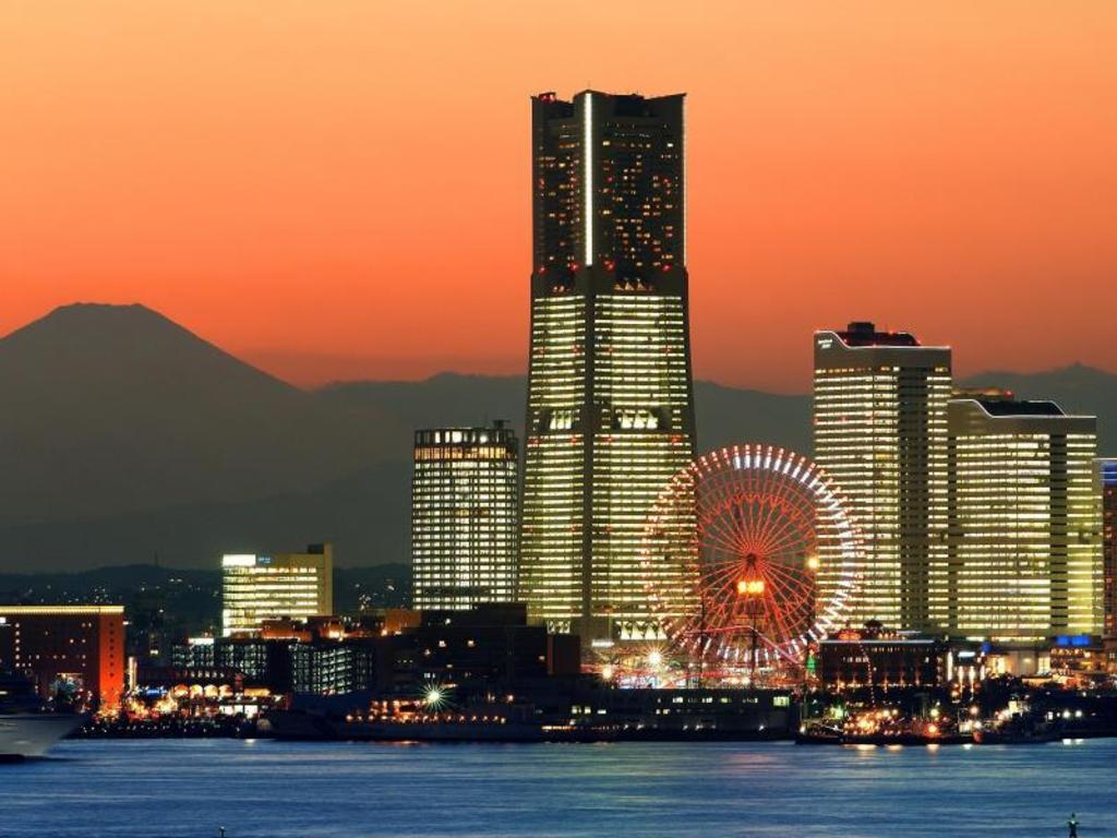 Yokohama Yokohama-Royal-Park-Hotel exterior