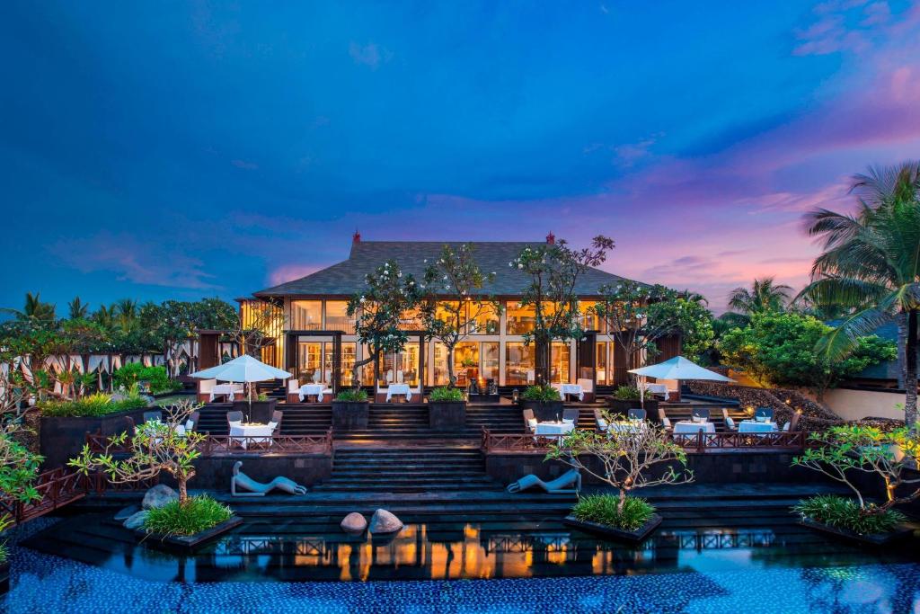 Bali The-St-Regis-Bali-Resort exterior