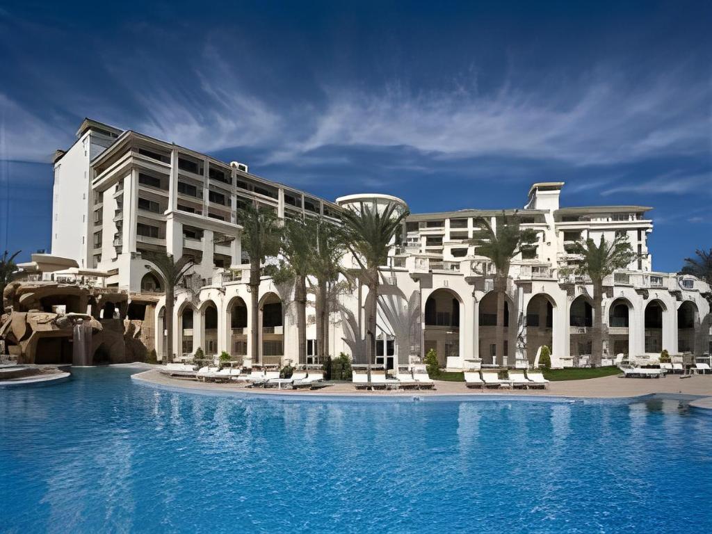 Sharm-El-Sheikh Stella-Di-Mare-Beach-Hotel--Spa exterior