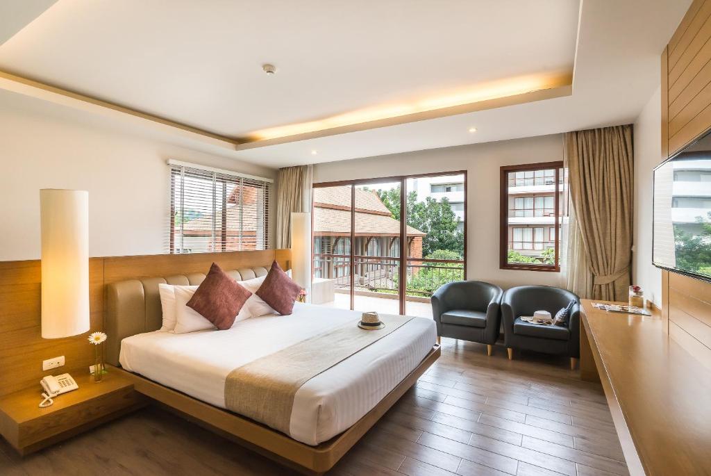 Ayrest Hua Hin Hotel (SHA Plus+)