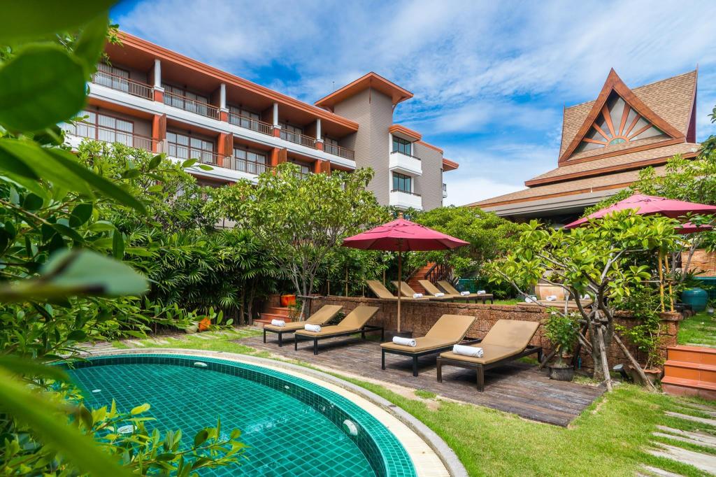 Ayrest Hua Hin Hotel (SHA Plus+)
