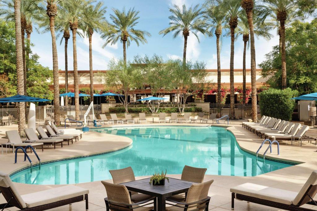 Phoenix Hilton-Scottsdale-Resort--Villas facility