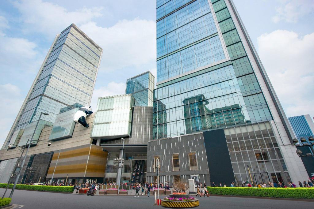 Chengdu Holiday-Inn-Chengdu-Oriental-Plaza exterior