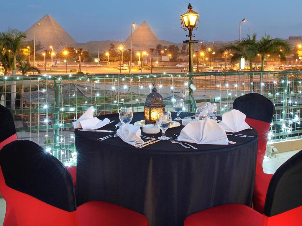 Giza Mercure-Cairo-Le-Sphinx-Hotel facility