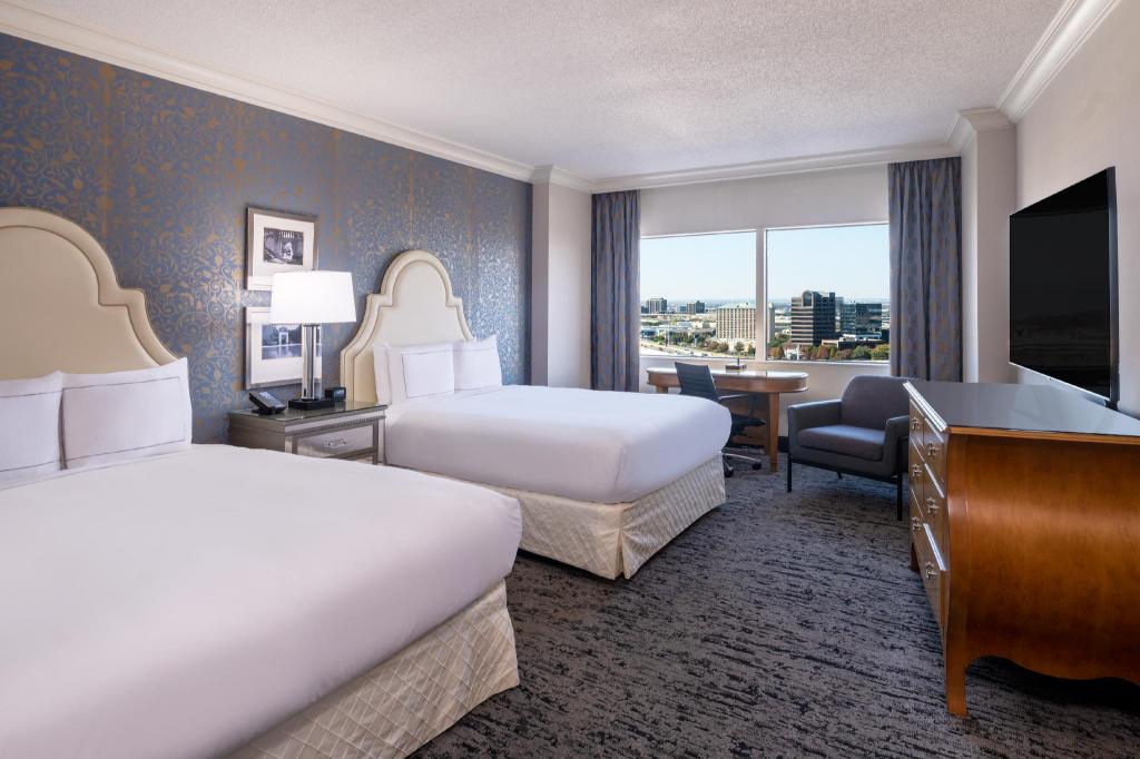 Dallas Hilton-Dallas-Lincoln-Centre-Hotel interior