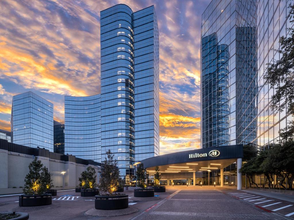 Dallas Hilton-Dallas-Lincoln-Centre-Hotel exterior