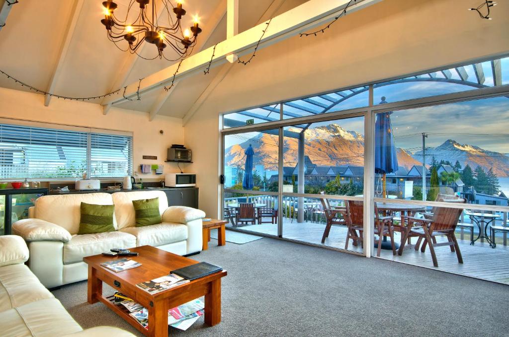 Queenstown Melbourne-Lodge facility