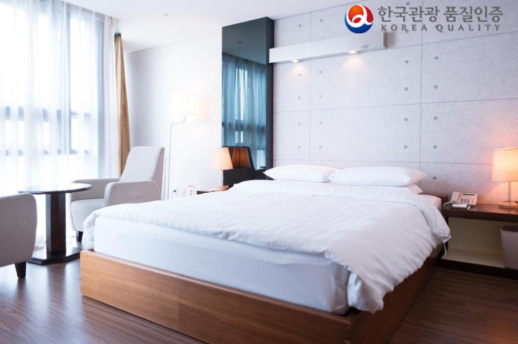 Sunset Hotel (Korea Quality)