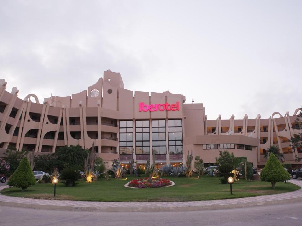 Alexandria Borg-El-Arab-Beach-Hotel exterior