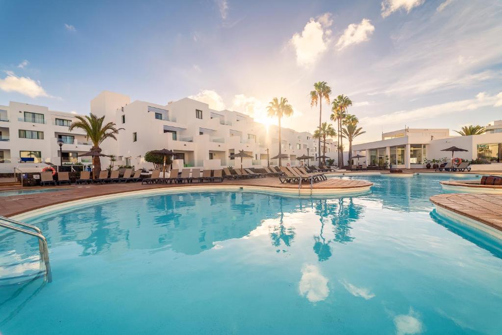 Lanzarote Apartamentos-Galeon-Playa exterior