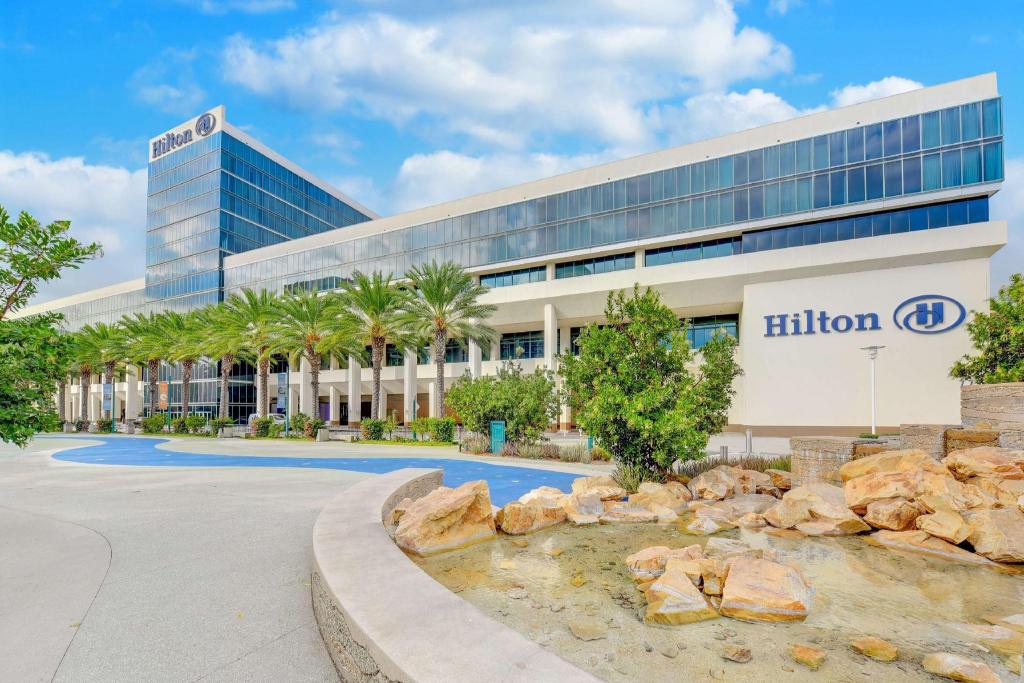 Hilton Anaheim Hotel