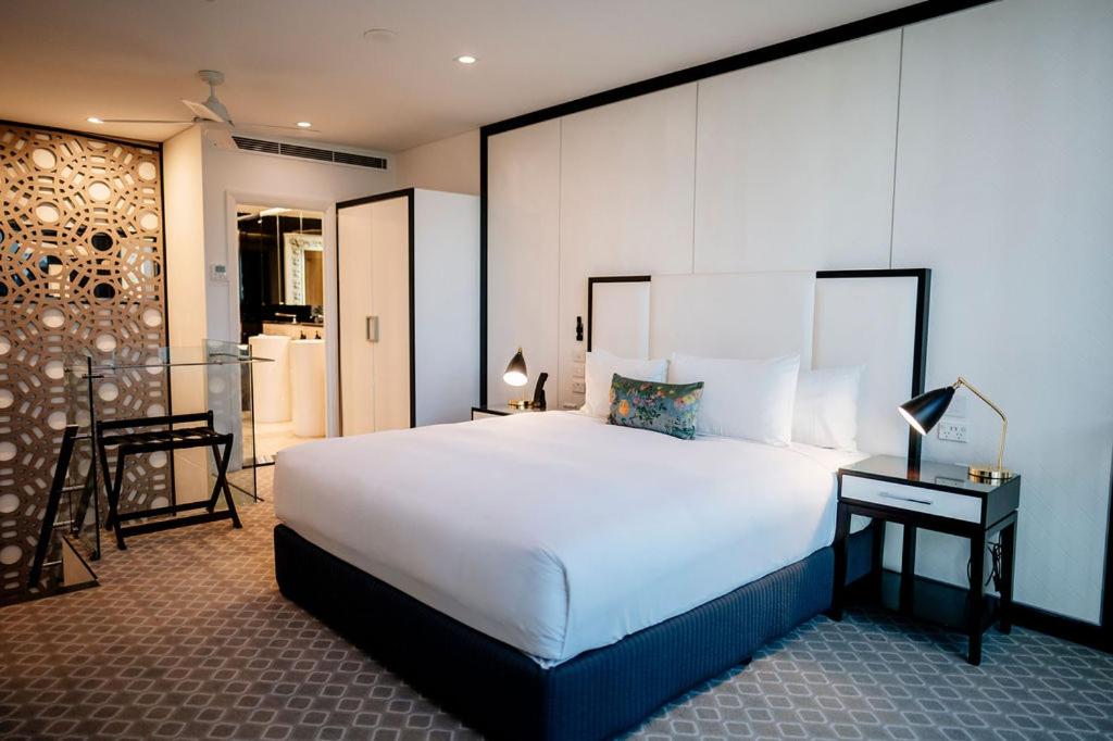 The Inchcolm by Ovolo