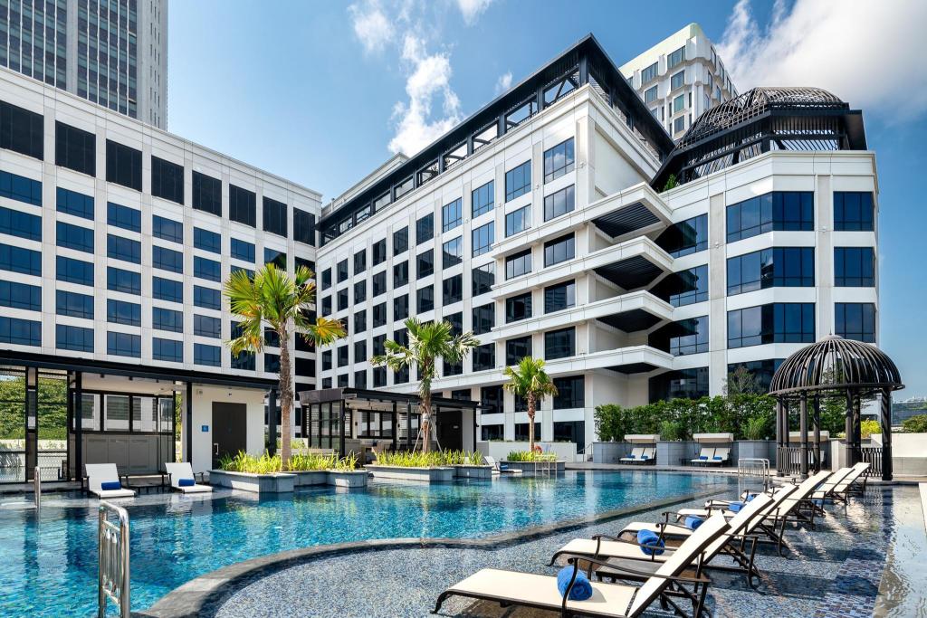 Singapore Grand-Park-City-Hall-Hotel exterior