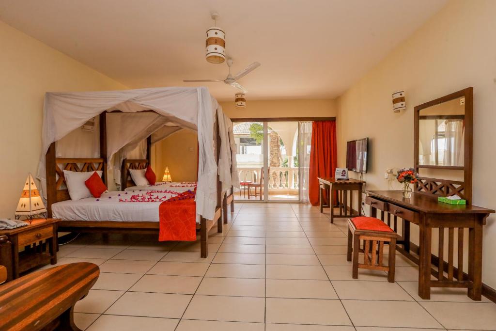 Mombasa CityBlue-Creekside-Hotel--Suites interior