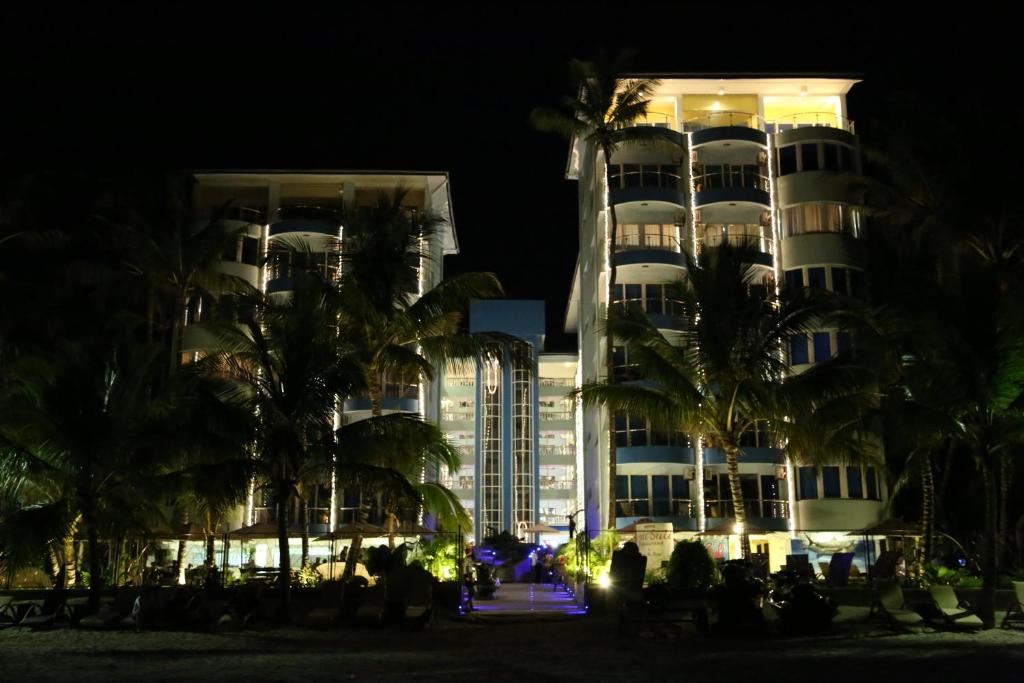 Cowrie Shell Beach Apartments