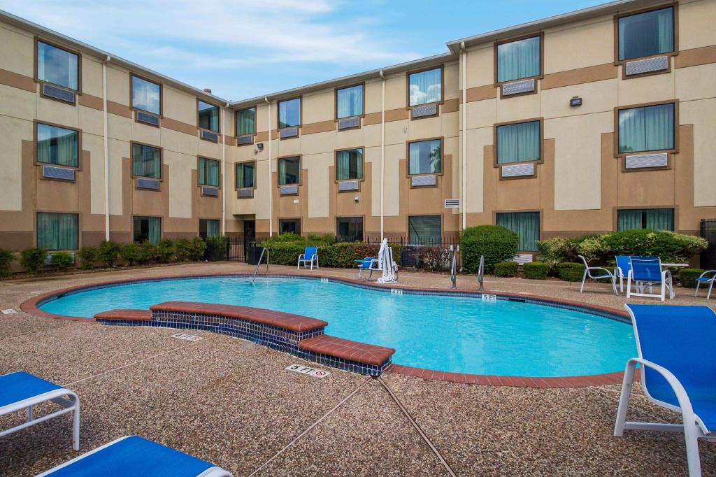 Best Western Galleria Inn & Suites