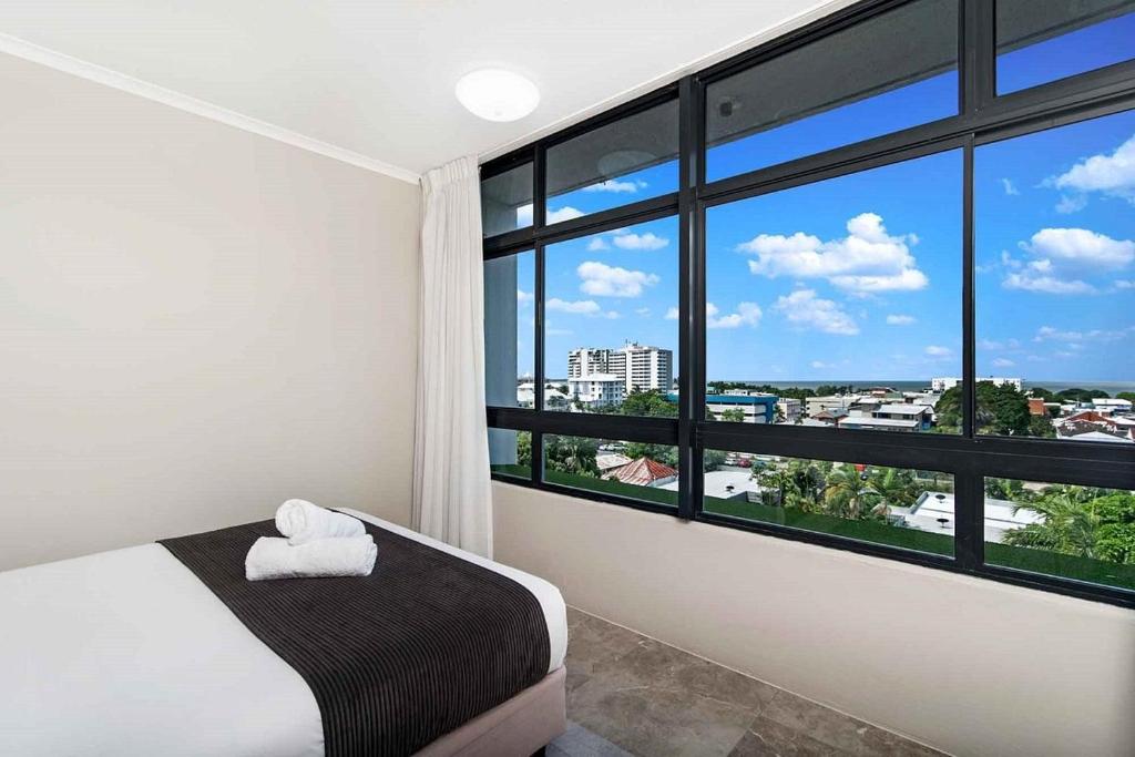 Cairns Sunshine-Tower-Hotel interior