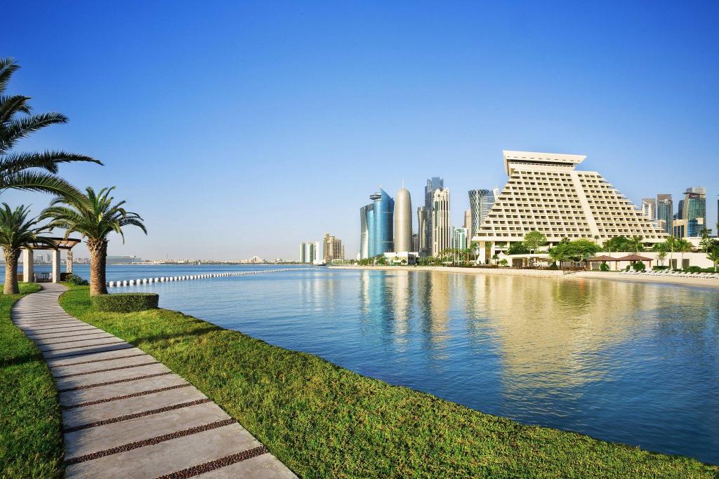 Doha Sheraton-Grand-Doha-Resort--Convention-Hotel exterior