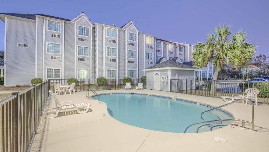 Gulf-Shores Microtel-Inn--Suites-by-Wyndham-Gulf-Shores facility