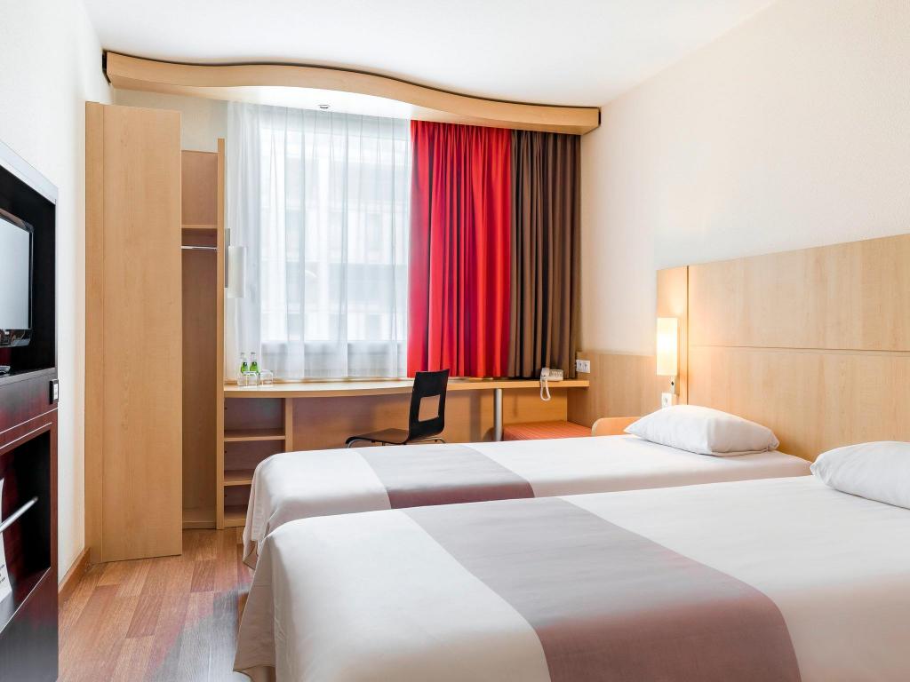 Warsaw Ibis-Warszawa-Reduta interior