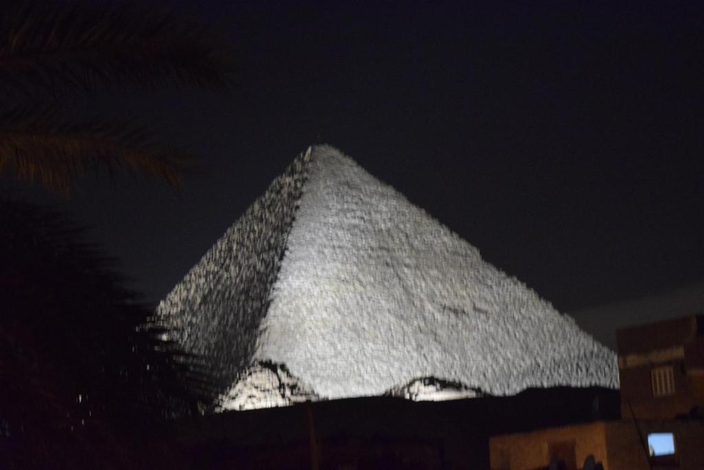 Giza Pyramids-Overlook-Inn facility