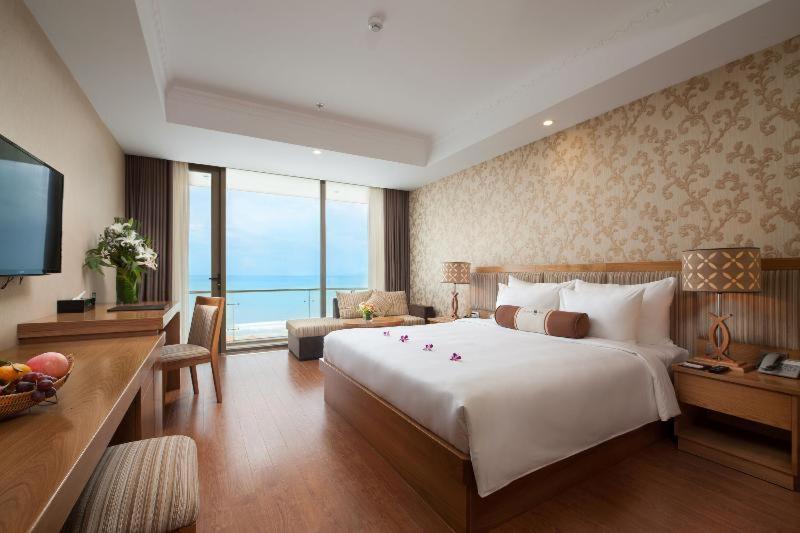 Da-Nang Diamond-Sea-Hotel interior