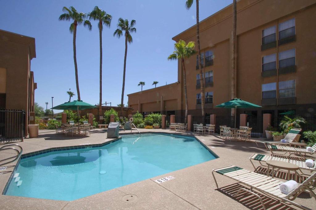 GreenTree Inn Phoenix Sky Harbor