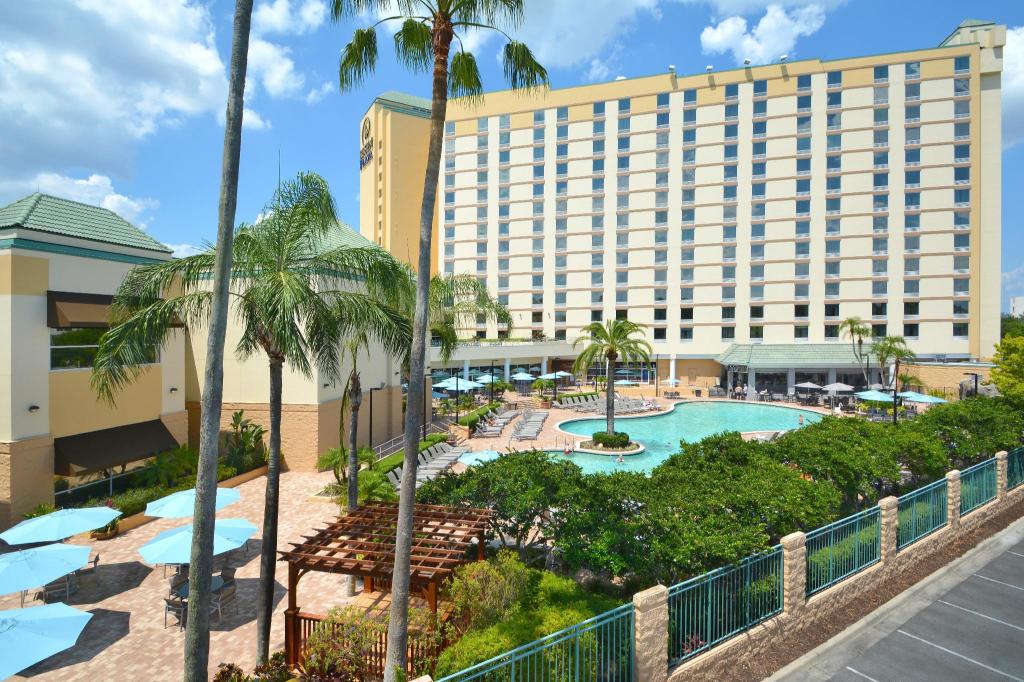 Rosen Plaza Hotel