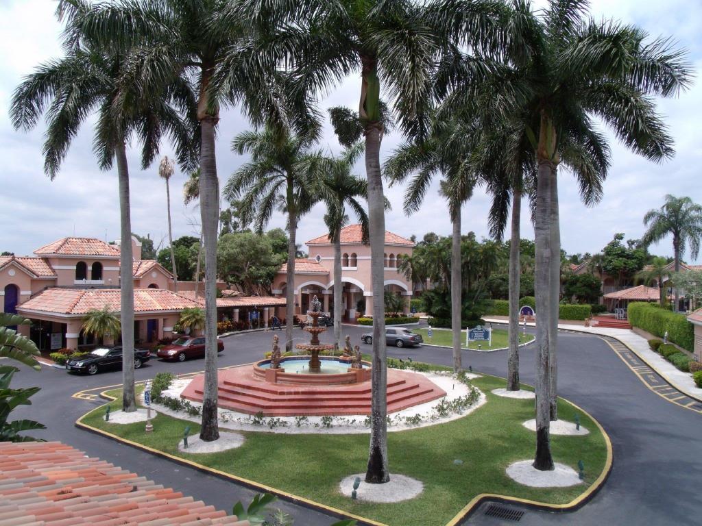 Fort-Lauderdale Grand-Palms-Spa--Golf-Resort exterior