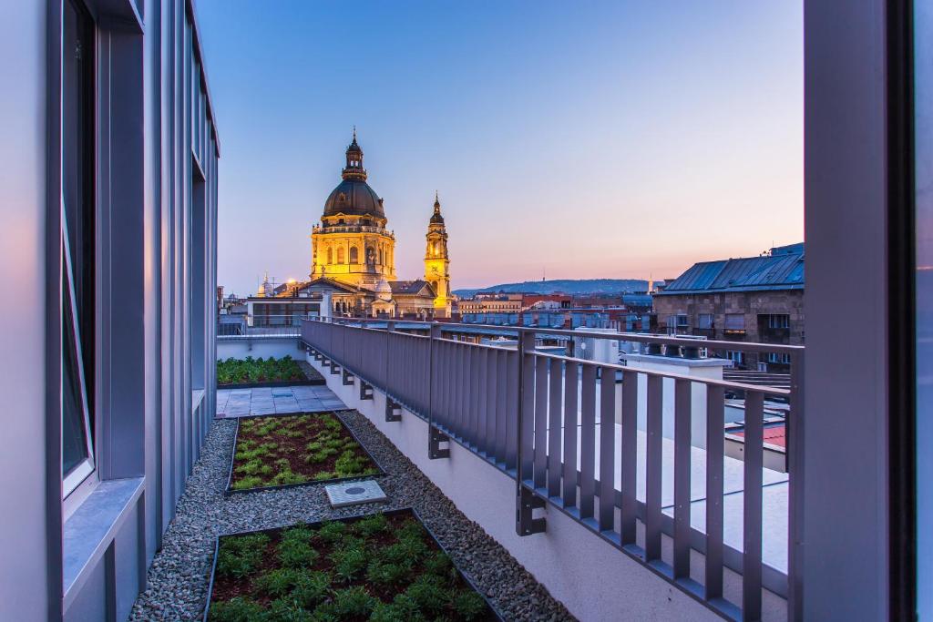 Budapest 12-Revay-Hotel facility