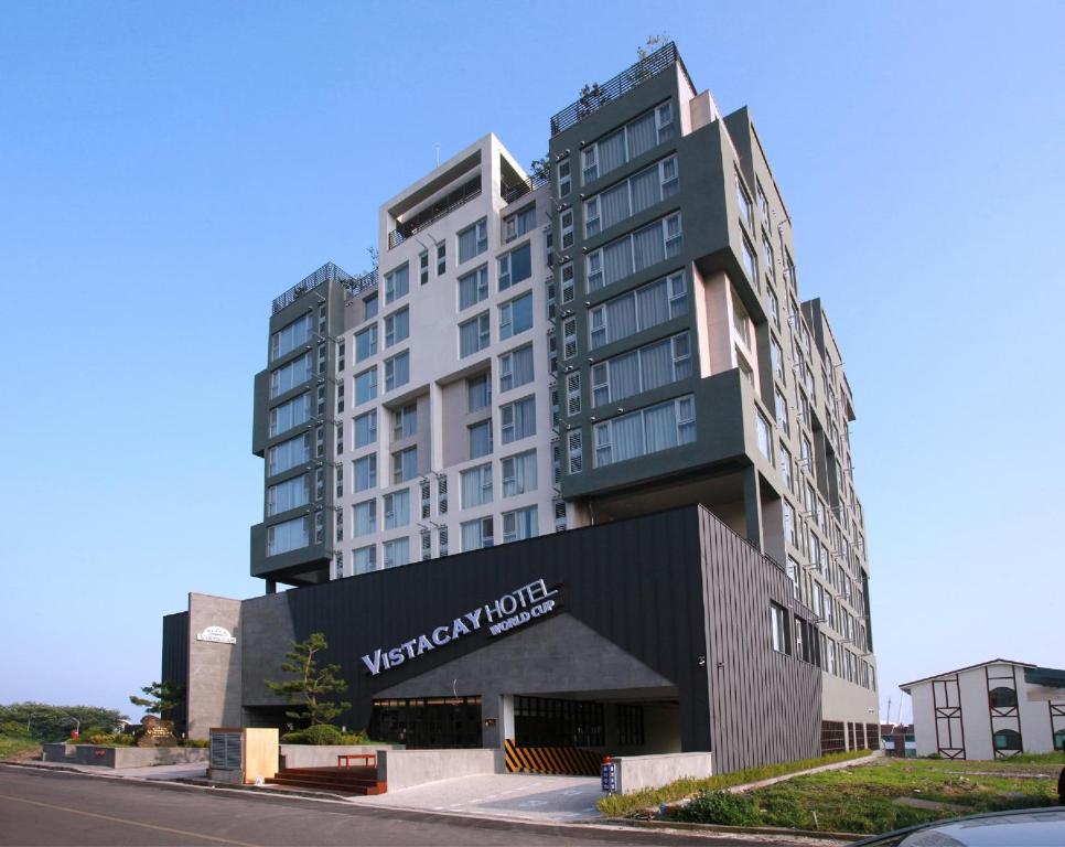 Jeju Vistacay-Hotel-World-Cup exterior