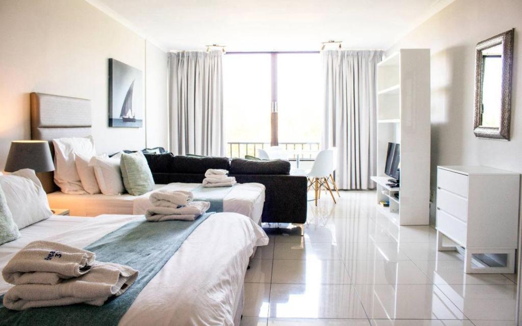 Durban Beachbreak-Holiday-Letting interior