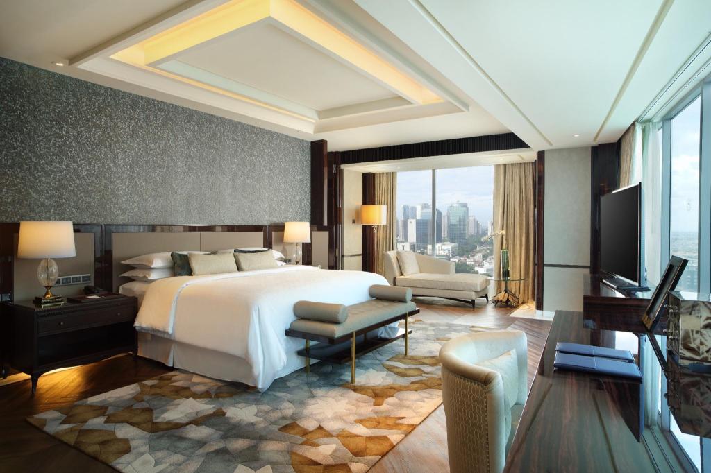 Jakarta Sheraton-Grand-Jakarta-Gandaria-City-Hotel interior