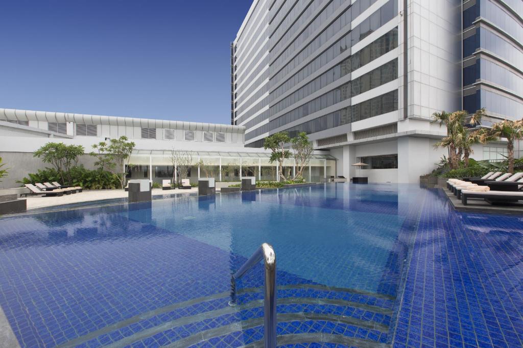 Jakarta Sheraton-Grand-Jakarta-Gandaria-City-Hotel facility