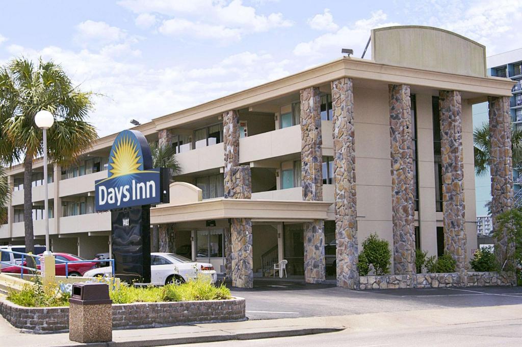 Days Inn by Wyndham Myrtle Beach-Beach Front