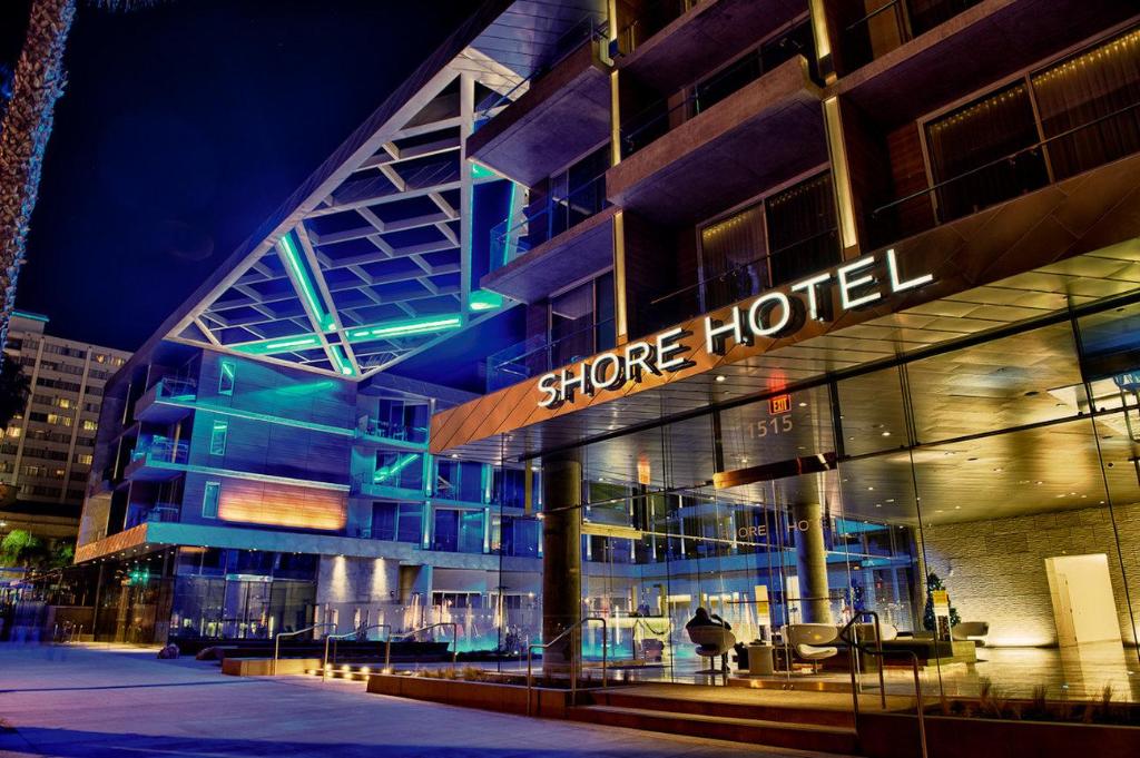 Shore Hotel