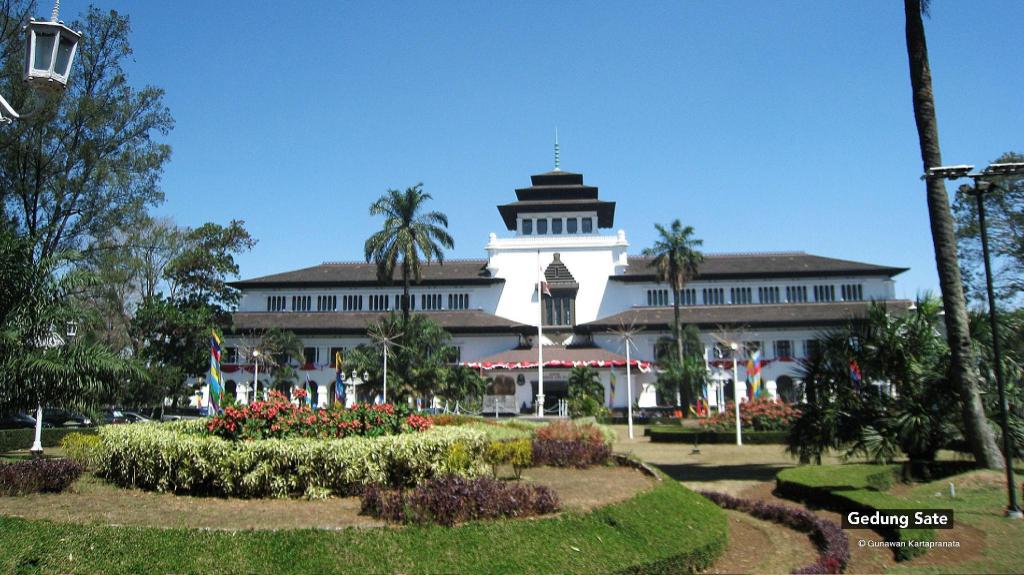 Bandung Green-Batara-Hotel exterior