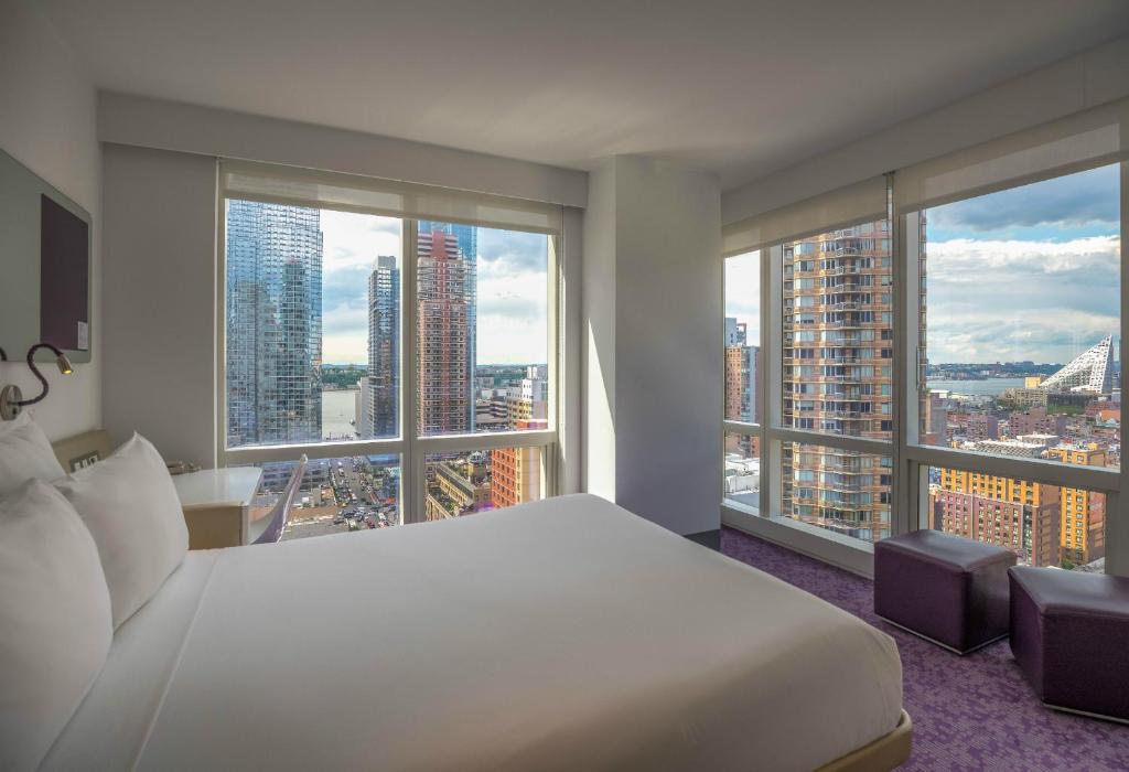 New-York YOTEL-New-York-Times-Square interior