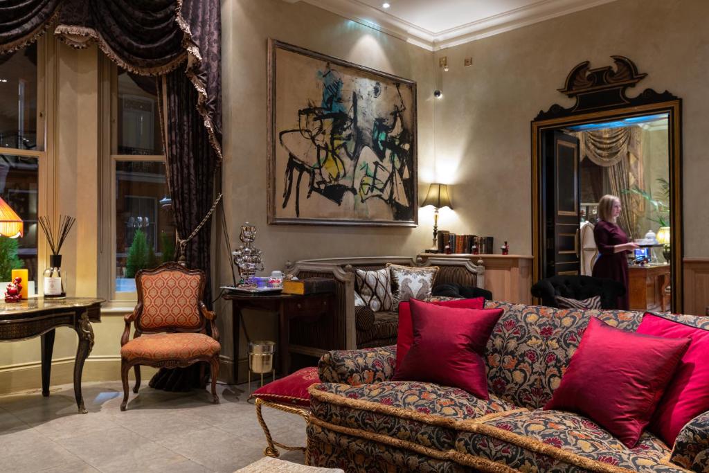 London San-Domenico-House facility