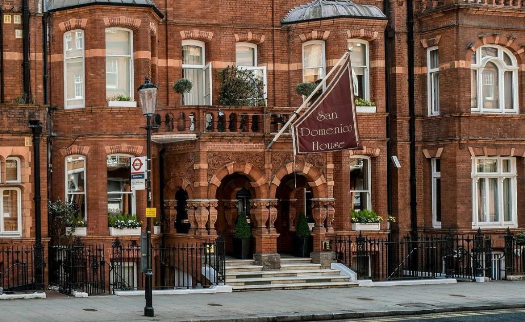 London San-Domenico-House exterior