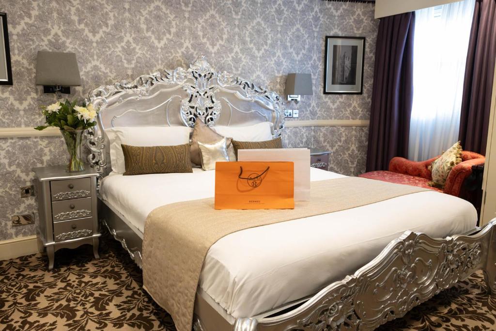 London The-Leonard-Hotel---Marble-Arch interior