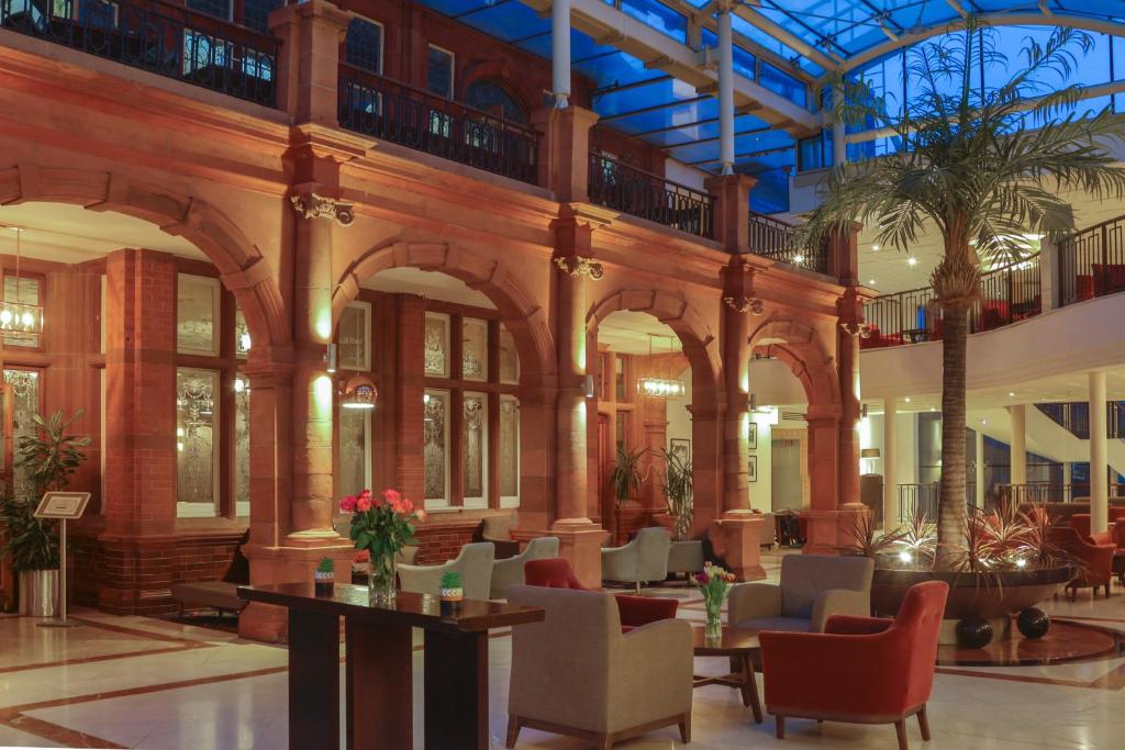 London The-Crown-Hotel facility