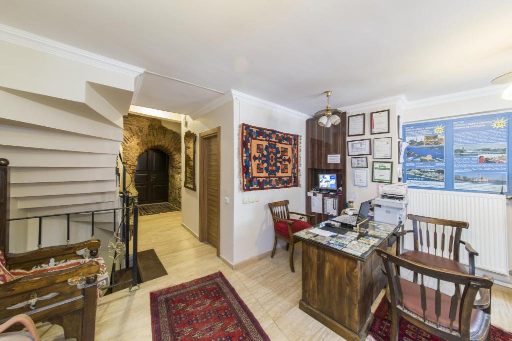 stanbul Hotel-Naz-Wooden-House-Inn facility