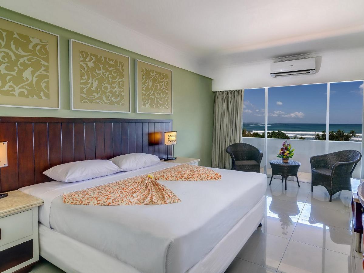 Bali Maharani-Beach-Hotel interior