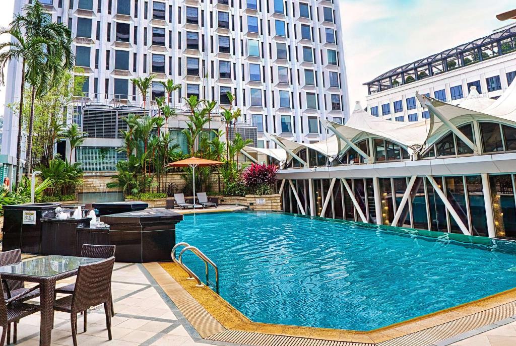 Singapore Peninsula-Excelsior-Singapore-A-Wyndham-Hotel exterior