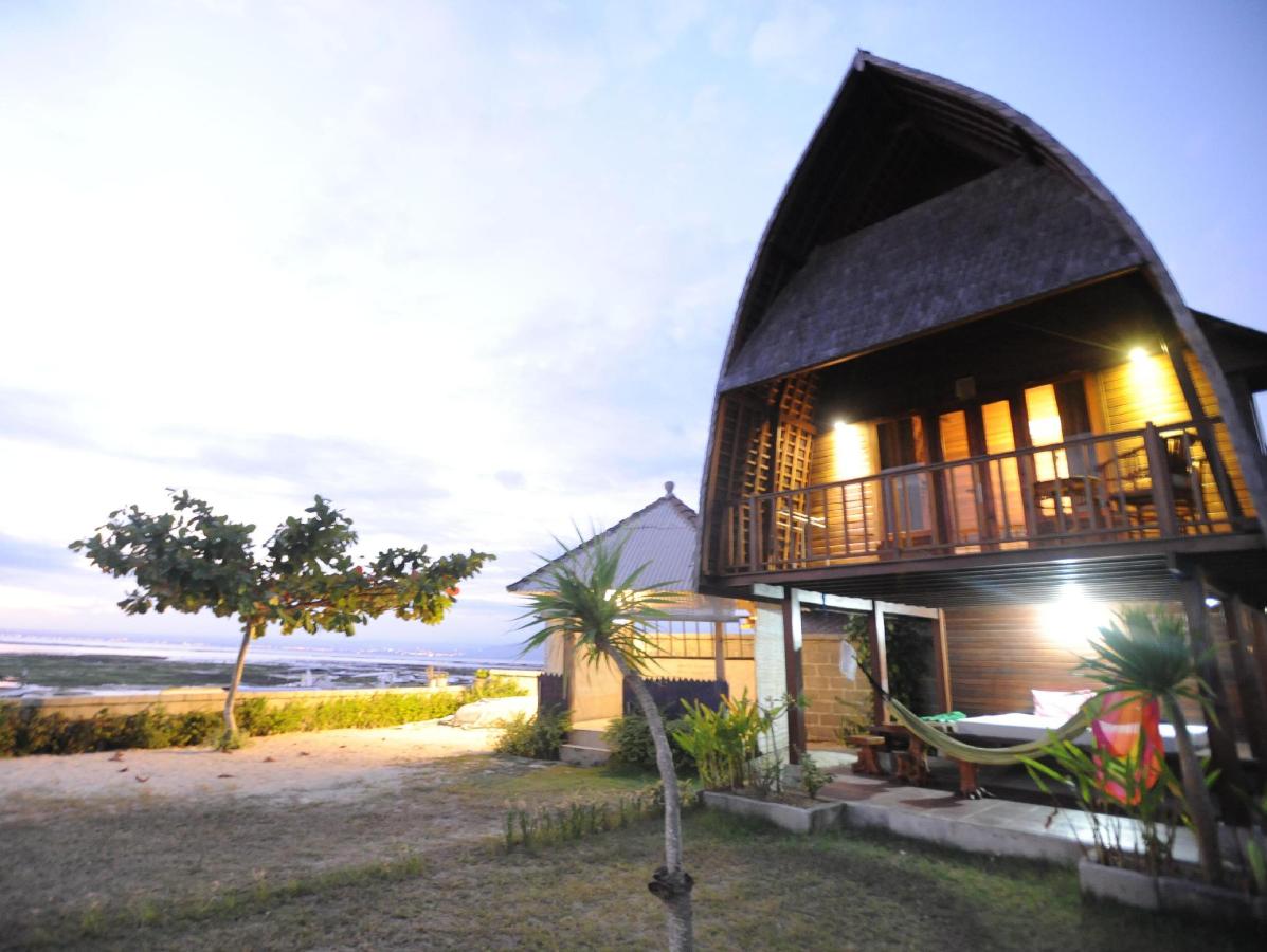 Bali Suka-Beach-Bungalow exterior